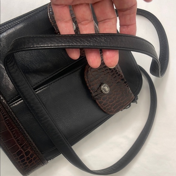 Brighton “One World “ Leather Croc Embossed Crossbody Bag No Callouts EUC - Picture 11 of 17
